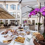 Western Premier Fabiano Palace 4* 렌데