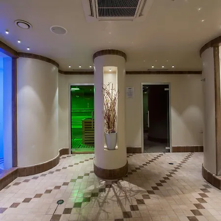 ホテル Western Premier Fabiano Palace 4*