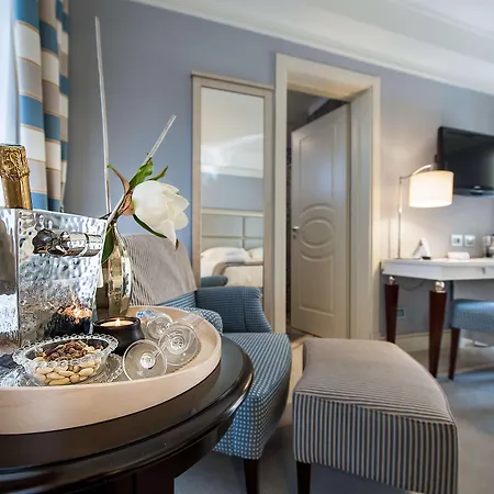 Western Premier Fabiano Palace 4* レンデ