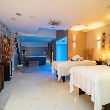 Western Premier Fabiano Palace ホテル レンデ