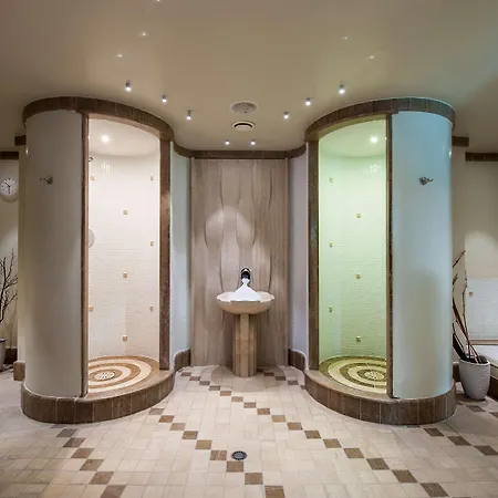 فندق Western Premier Fabiano Palace ريندي