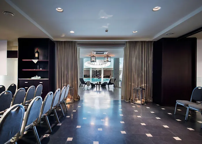 Western Premier Fabiano Palace מלון 4*