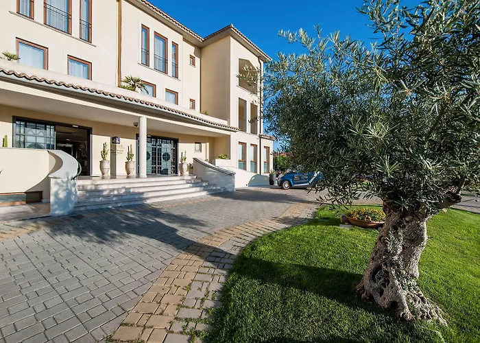 Western Premier Fabiano Palace מלון 4*