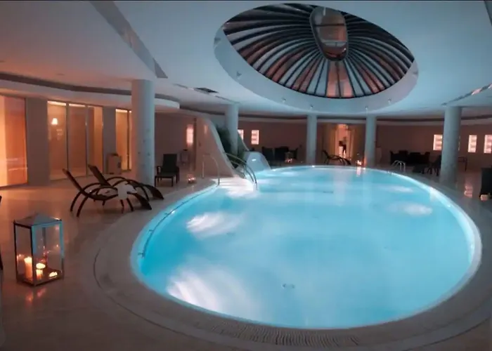 Western Premier Fabiano Palace מלון רנדה